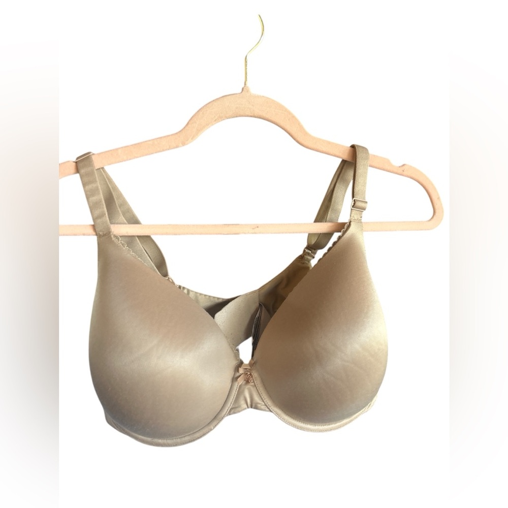 Victoria's Secret Body By Victoria Beige Bra